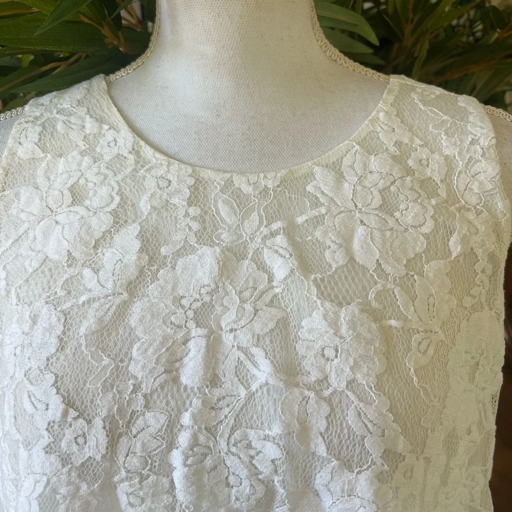 Belle Bird ladies, cotton blend lace top sleeveless size medium excellent cond - Picture 9 of 13